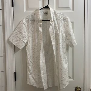 Men’s short sleeve button down